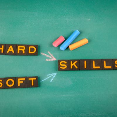ilustrasi gambar gard skill dan soft skil